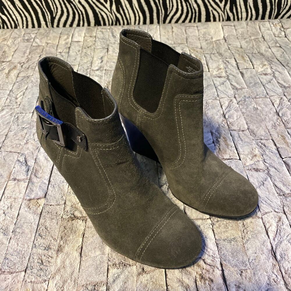 Sz 9 Tory Burch gray suede boots